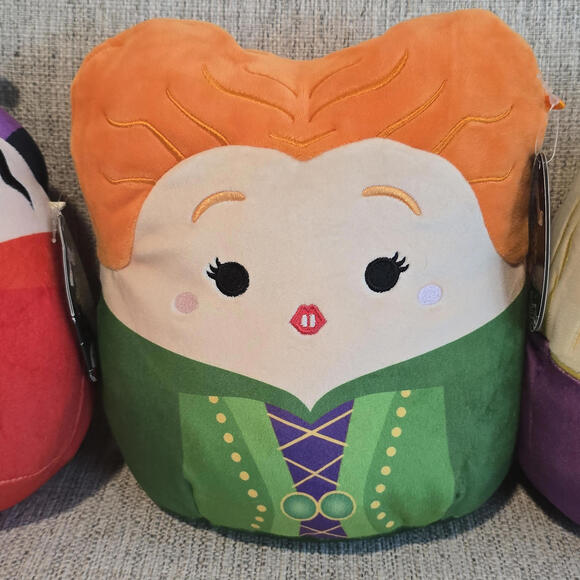 A set of Hocus Pocus Sanderson Sisters Squishmallows - Picture 3 of 7
